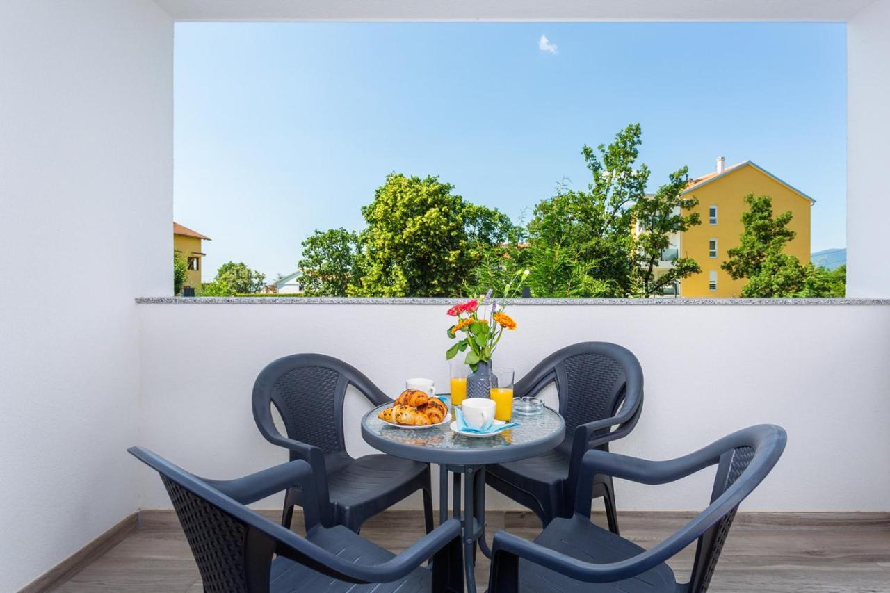 Kvarner Bay 4* - Apartments 1 & 3 Rijeka Exteriör bild