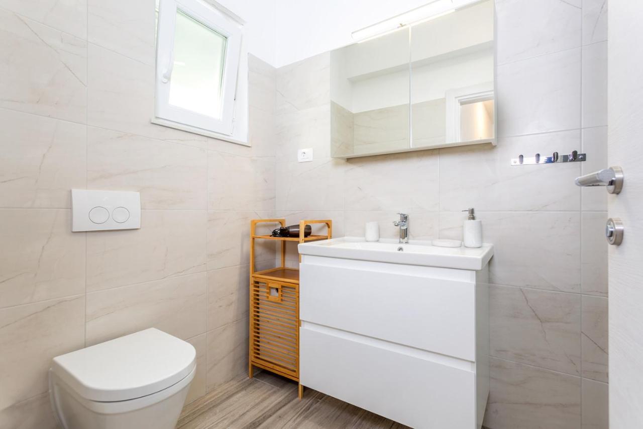 Kvarner Bay 4* - Apartments 1 & 3 Rijeka Exteriör bild