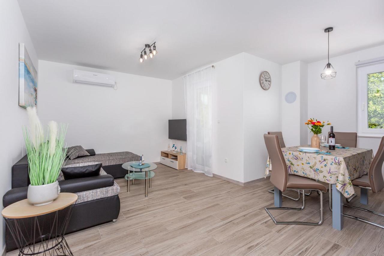 Kvarner Bay 4* - Apartments 1 & 3 Rijeka Exteriör bild