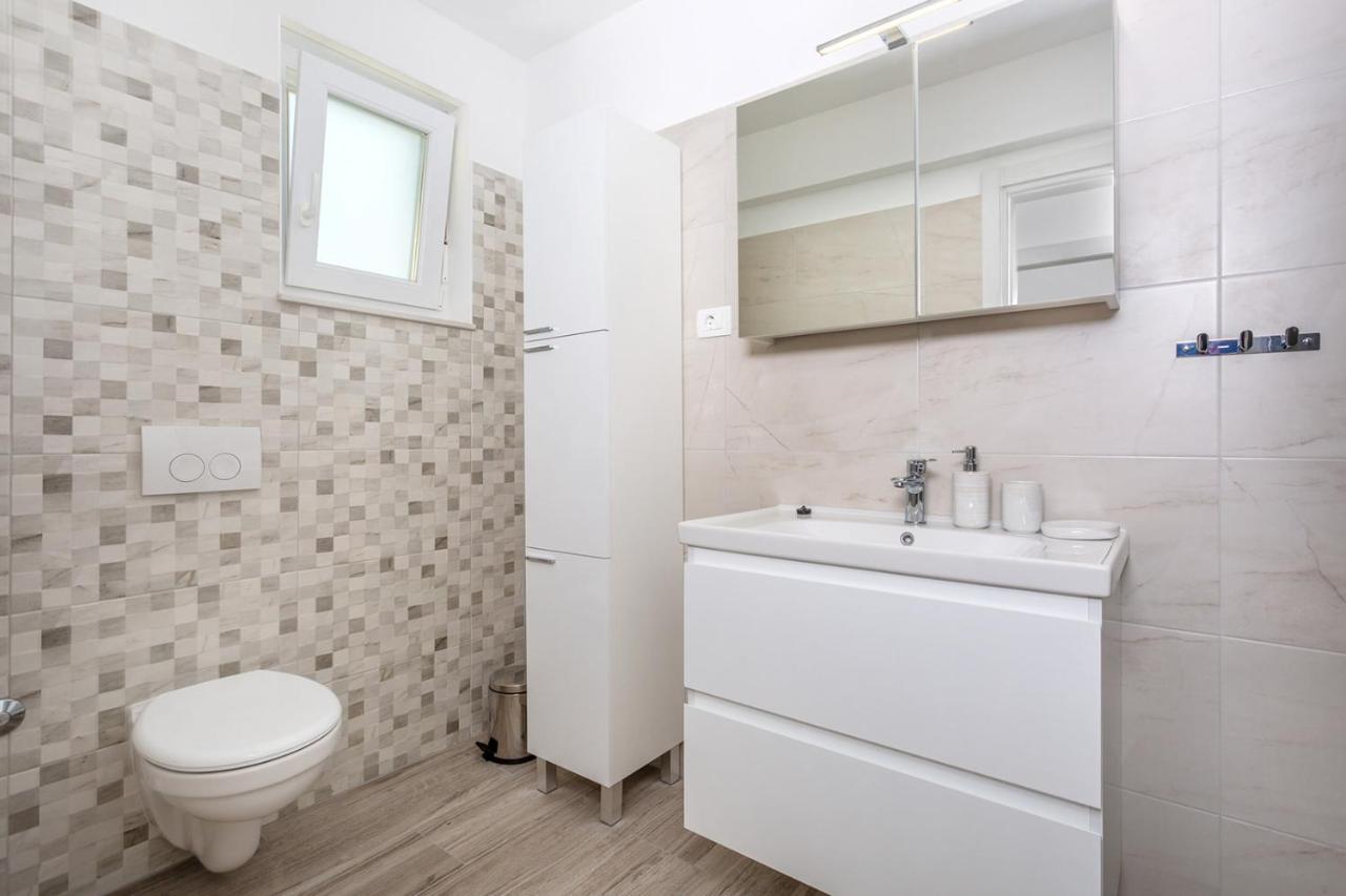 Kvarner Bay 4* - Apartments 1 & 3 Rijeka Exteriör bild
