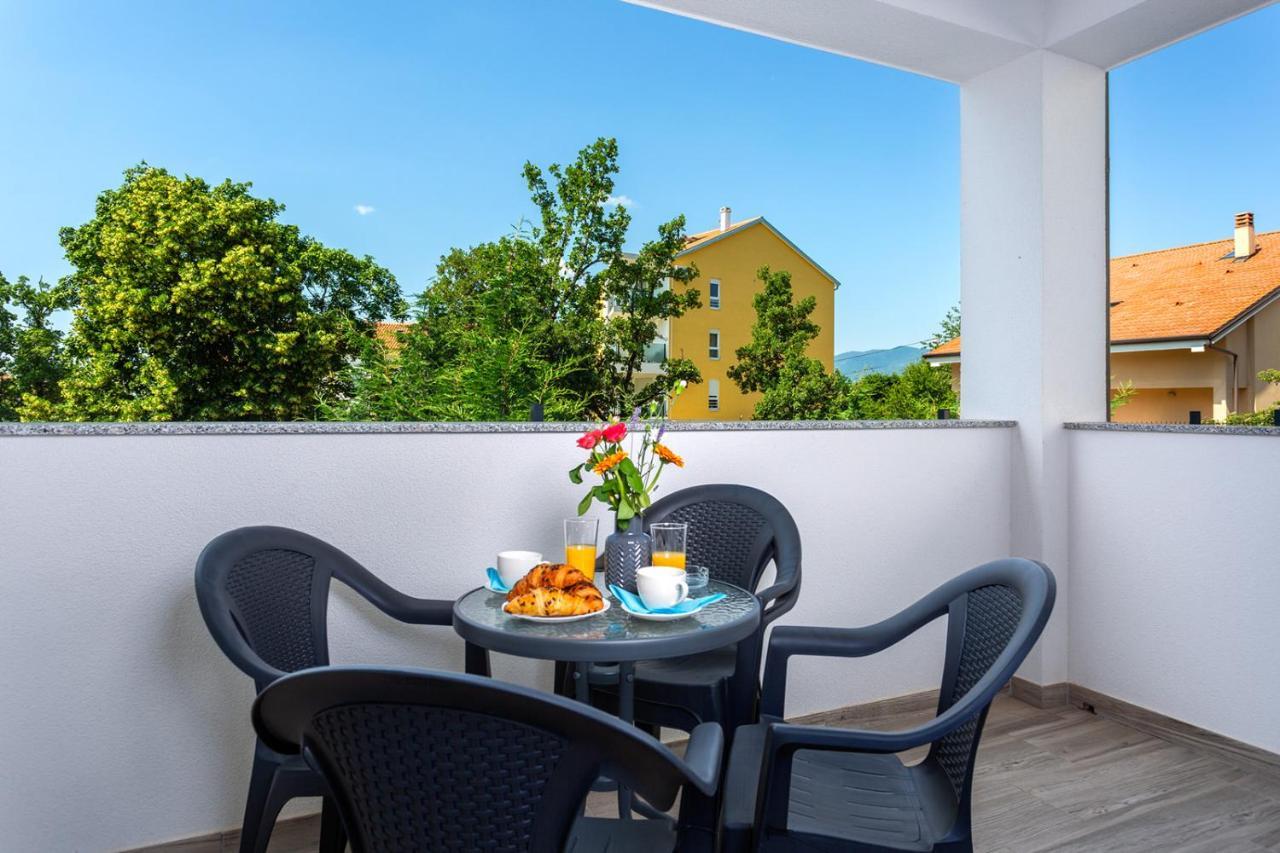Kvarner Bay 4* - Apartments 1 & 3 Rijeka Exteriör bild