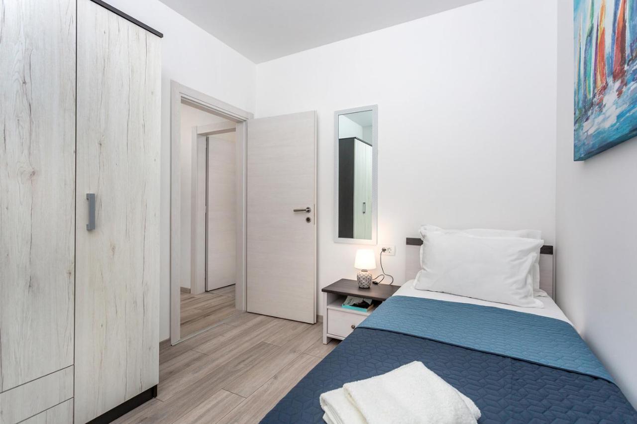Kvarner Bay 4* - Apartments 1 & 3 Rijeka Exteriör bild